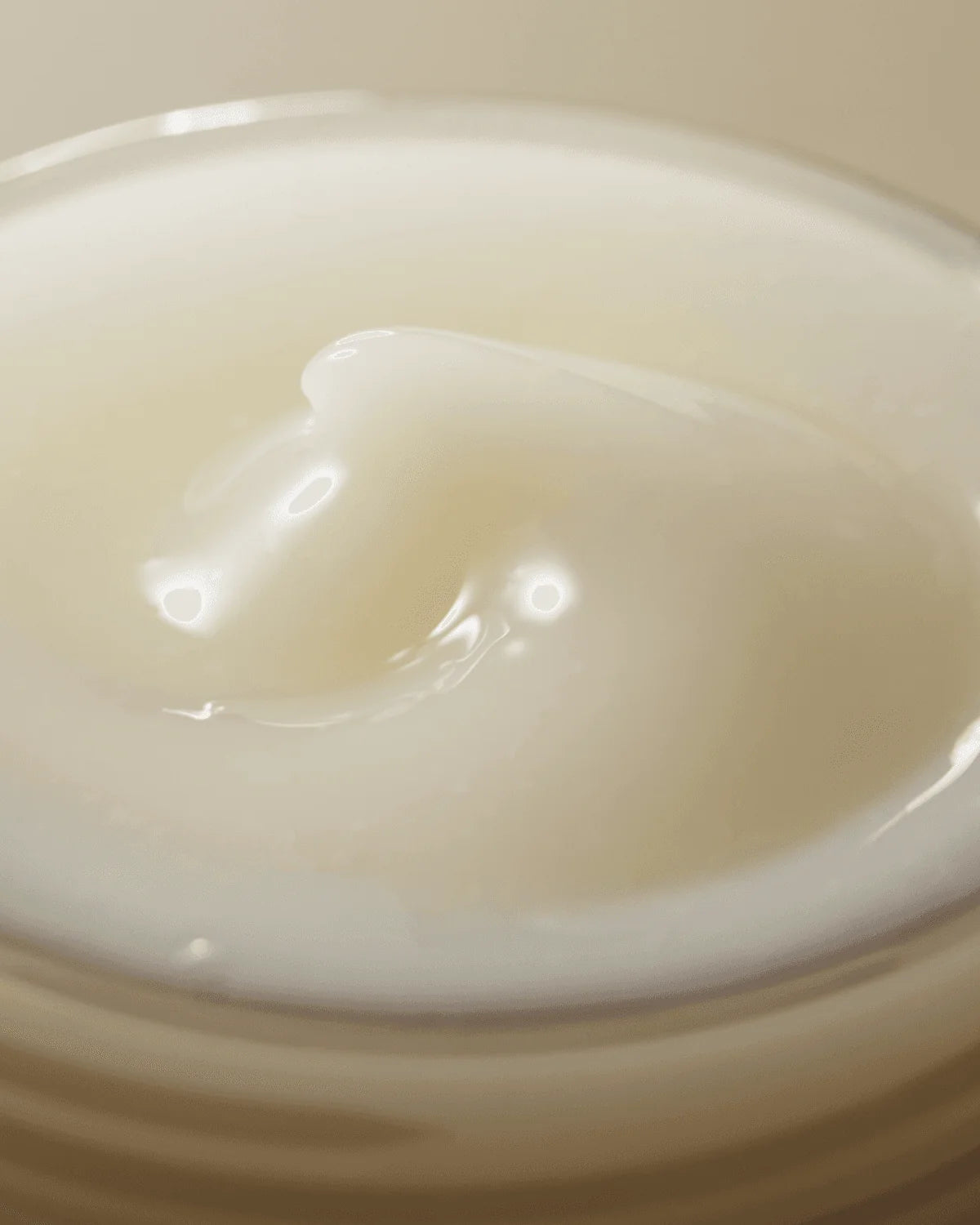 Axis-Y Glow Cream with Alpha-Arbutin & Niacinamide – Dark Spot Correcting Korean Cosmetics Cyprus